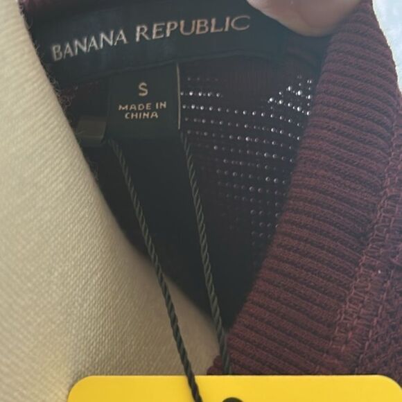 Banana Republic Men's Textured Double Knit Crew Pullover, Rust, Size Small, NWT - Picture 6 of 11